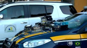 PRF detém 36 caminhoneiros com rádios clandestinos